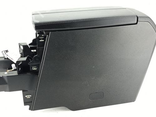 Used Armrest / Center console PEUGEOT 308 III (FB_, FH_, FP_, F3_, FM_) BlueHDi 130 (FBYHZL, FBYHZT) (131 hp) 30124467