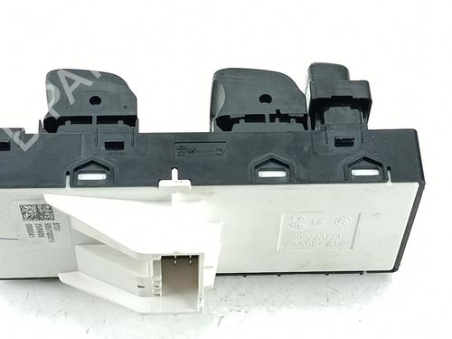 Left front window switch HYUNDAI i20 III (BC3, BI3) 1.2 | BP40229154I27 - Image 3
