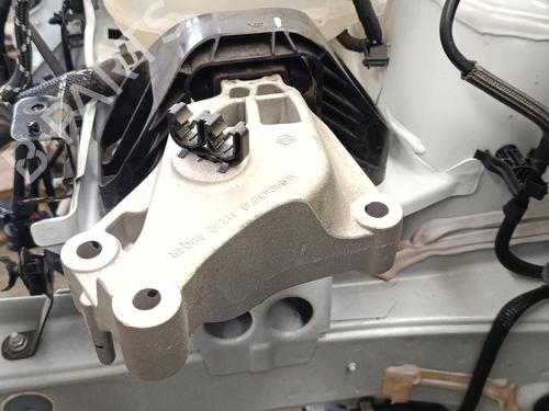 Engine mount RENAULT CAPTUR II (HF_) TCe 90 (HFM6) | BP29632193M89 