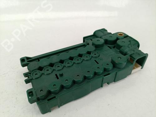 Used Fuse box BMW X5 (E53) 4.4 i (286 hp) 25876314