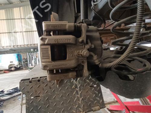 Used Left rear brake caliper Left rear brake caliper 37464601 37464601