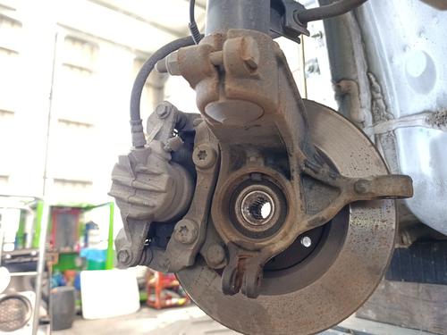 Used Right front steering knuckle Right front steering knuckle CITROËN C3 III (SX) 1.2 PURETECH 82 (82 hp) 39429267 39429267