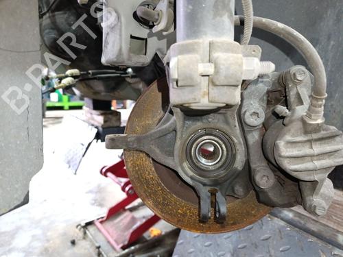 Used Left front steering knuckle CITROËN C4 CACTUS 1.2 THP 110 (110 hp) 32515260