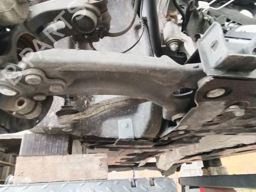 right-front-suspension-arm-renault-megane-iv-hatchback-b9amn_-2015-38252529 main image