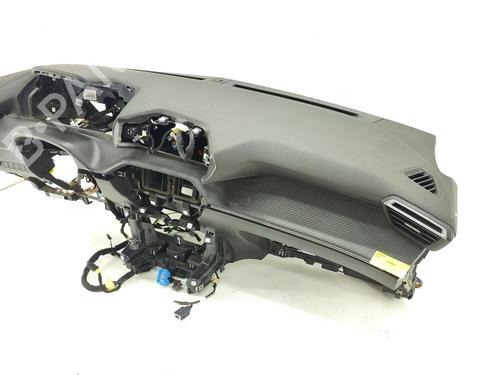 Used Dashboard PEUGEOT 2008 II (UD_, US_, UY_, UJ_, UR_, UC_) 1.2 PureTech 130 (USHNS, URHNS) (130 hp) 31172980