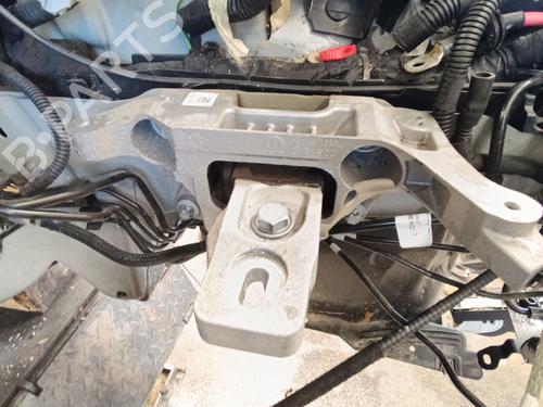 Used Engine mount Engine mount 39430939 39430939