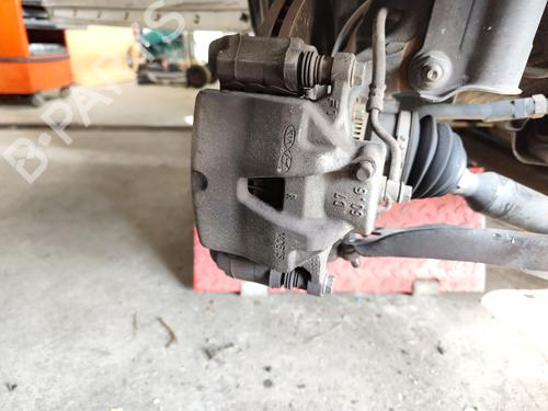 Højre bremsekaliber foran HYUNDAI TUCSON (TL, TLE) 1.6 GDi (132 hp) 30059557