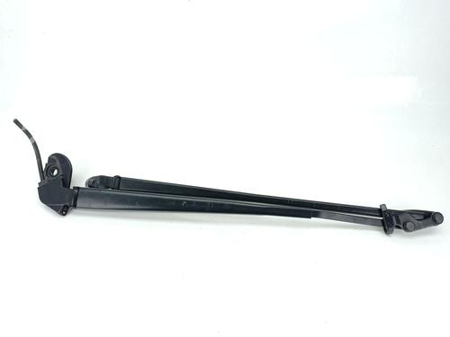 Used Front windshield wiper arm Front windshield wiper arm TOYOTA YARIS (_P13_) 1.0 (KSP130) (72 hp) 33426588 33426588