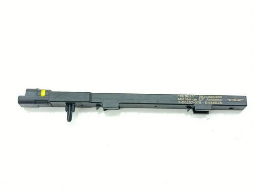 antennabase-peugeot-408-ii-fp_-f3_-fm_-2022-36238943 main image