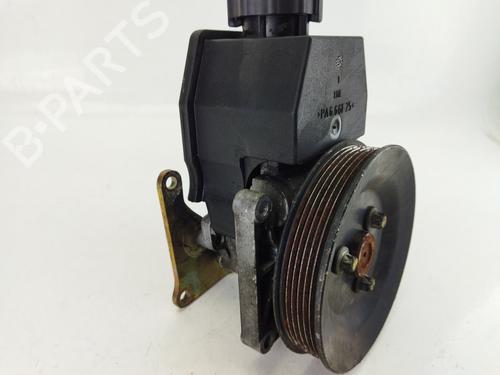 Used Steering pump MERCEDES-BENZ C-CLASS (W202) C 250 Turbo-D (202.128) (150 hp) 9273196