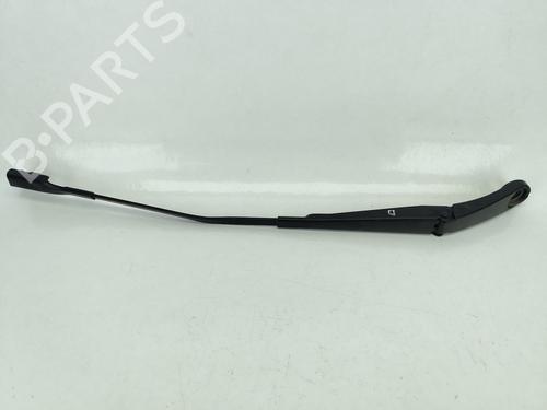 Used Front windshield wiper arm AUDI A1 Sportback (GBA) 30 TFSI (110 hp) 26530305