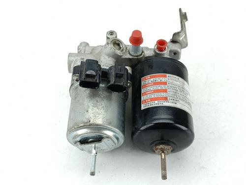 Used Brake master cylinder Brake master cylinder TOYOTA RAV 4 IV (_A4_) 2.5 Hybrid (AVA42_) (155 hp) 40120940 40120940