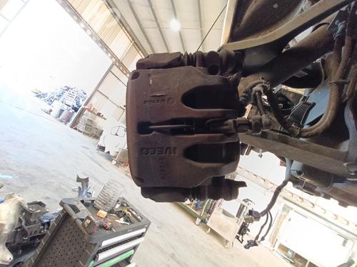 Used Left front brake caliper Left front brake caliper IVECO DAILY VI Van 35S16, 35C16, 40C16, 50C16, 70C16 (160 hp) 34625877 34625877