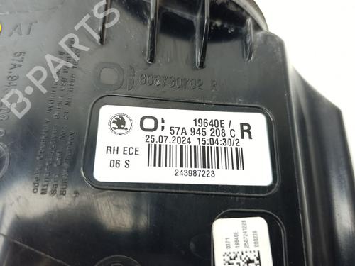 Right taillight SKODA KAROQ (NU7, ND7) 2.0 TDI | BP29401302C35 