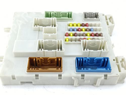 Used Fuse box FORD FOCUS III Turnier 1.6 TDCi (115 hp) 28424341