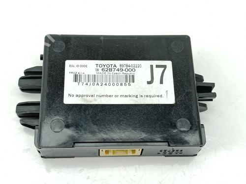 Used Electronic module Electronic module TOYOTA YARIS (_P21_, _PA1_, _PH1_) 1.5 (MXPA11) (125 hp) 32694902 32694902