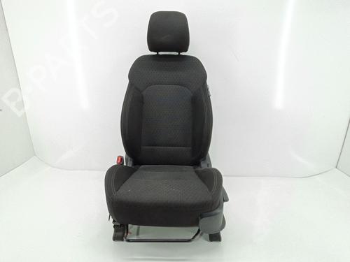left-front-seat-kia-carens-iv-2013-37873606 main image