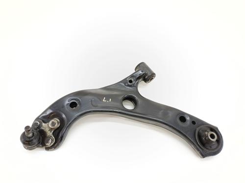 left-front-suspension-arm-toyota-corolla-saloon-_e21_-2019-37758215 main image