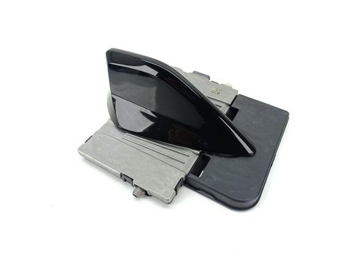 Used Antenna/Base PEUGEOT 2008 II (UD_, US_, UY_, UJ_, UR_, UC_) 1.2 PureTech 100 (USHNK) (101 hp) 32043807