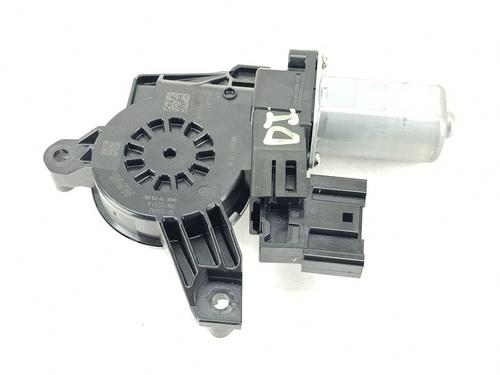 Used Left front window motor Left front window motor 37517461 37517461
