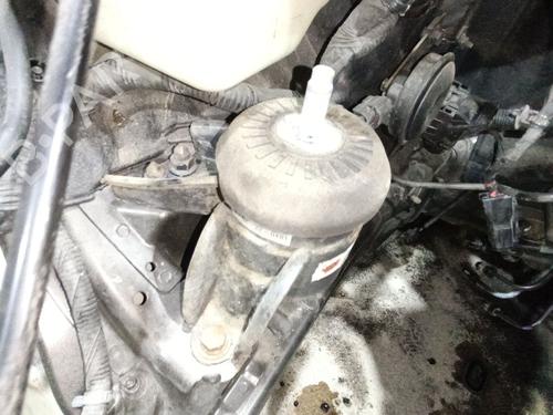Engine mount KIA CARENS IV 1.7 CRDi | BP38927155M89 - Image 2