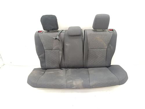 rear-seat-toyota-yaris-cross-mxp_-2020-38622173 main image