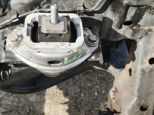 Used Engine mount Engine mount 37074113 37074113