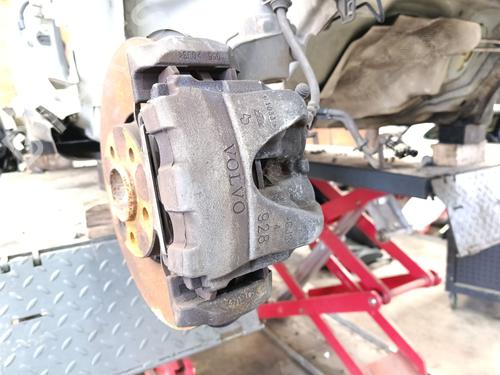 right-front-brake-caliper-volvo-xc60-i-suv-156-2008-2009-2010-2011-2012-2013-2014-2015-2016-2017-2018-33117736 main image