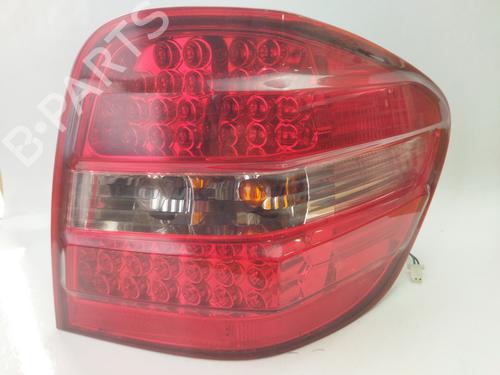 Used Right taillight MERCEDES-BENZ M-CLASS (W164) ML 320 CDI 4-matic (164.122) (224 hp) 25877281