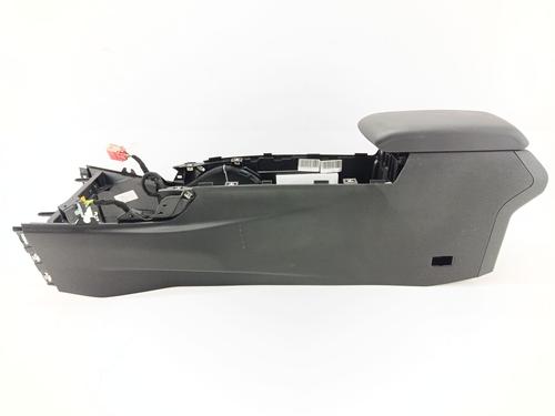 Console central CITROËN C4 III (BA_, BB_, BC_) 1.2 PureTech 130 (BAHNSA, BAHNSB) (130 hp) 31862167
