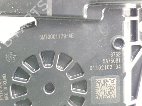 Right front window motor BMW 1 (F40) 118 d | BP38263123E20 - Image 6