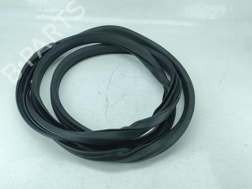 Used Rubber door seal LAND ROVER DISCOVERY SPORT (L550) 2.0 D (150 hp) 27535809