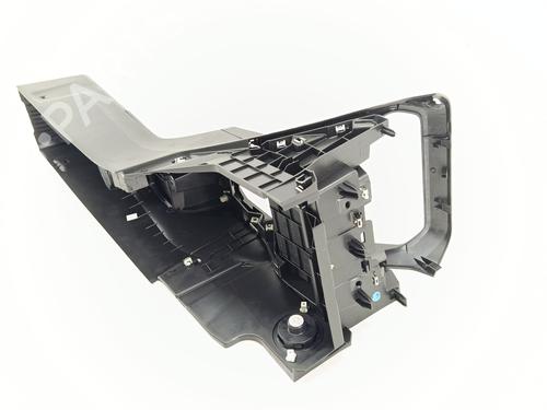 Middle console DACIA SANDERO III 1.0 SCe 65 | BP32003129I22