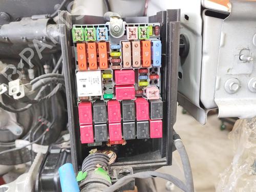 Boîte à Fusibles JEEP COMPASS (MP, M6, MV, M7) 1.6 CRD (120 hp) 30685656