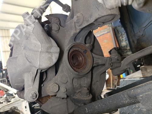 Used Right front steering knuckle Right front steering knuckle PEUGEOT 308 SW II (LC_, LJ_, LR_, LX_, L4_) 1.6 BlueHDi 120 (120 hp) 35950762 35950762