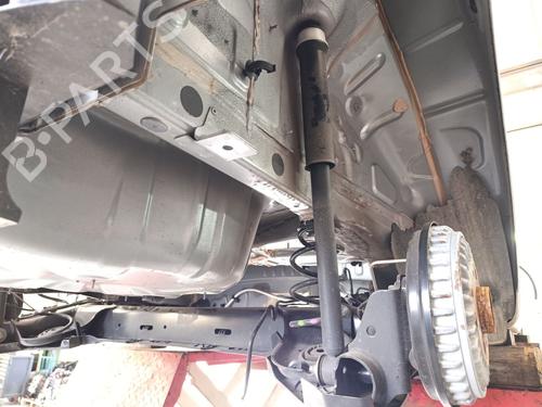 Used Right rear shock absorber Right rear shock absorber 38302500 38302500