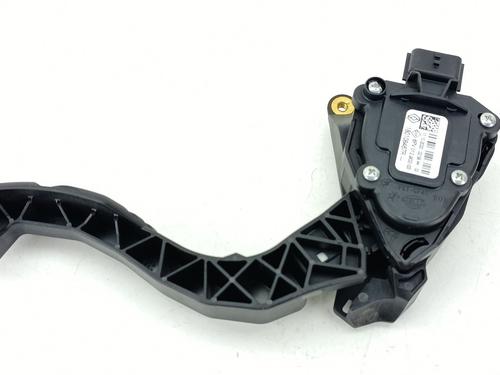 pedal-renault-arkana-i-lcm_-ldn_-2019-31314382 main image