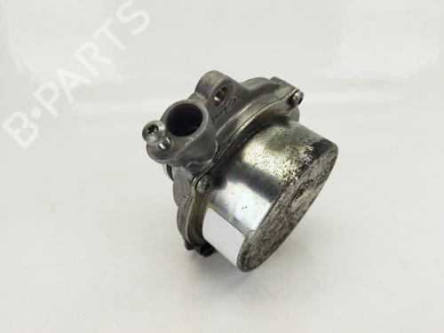 Used Vacuum pump KIA SPORTAGE II (JE_, KM_) 2.0 CRDi 4WD (140 hp) 10206809