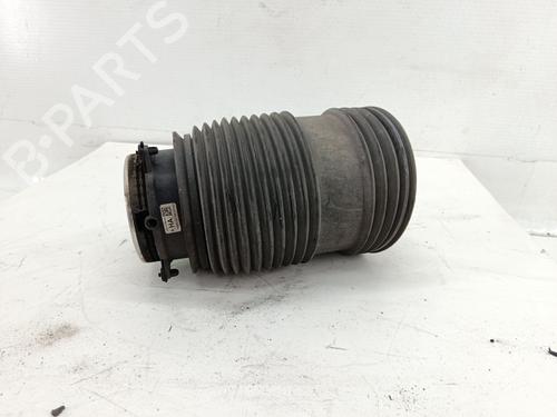 Used Right rear shock absorber MERCEDES-BENZ C-CLASS (W205) C 350 e (205.047) (211 hp) 29745493