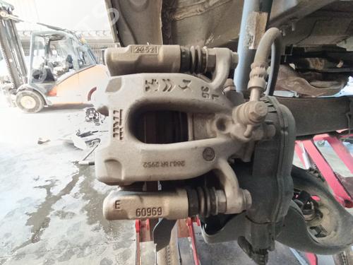 Used Left rear brake caliper Left rear brake caliper CITROËN C4 III (BA_, BB_, BC_) 1.2 PureTech 130 (BAHNSA, BAHNSB) (130 hp) 40531907 40531907