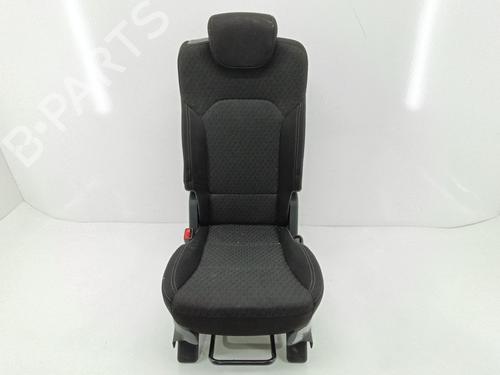 rear-seat-2nd-row-kia-carens-iv-2013-37873609 main image