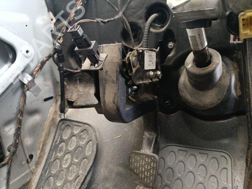 Clutch pedal MERCEDES-BENZ VITO / MIXTO Van (W639) 111 CDI (639.601, 639.603) | BP26736149I13 