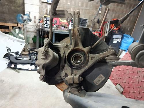 Used Right rear steering knuckle KIA STONIC (YB) 1.2 CVVT (84 hp) 32138161