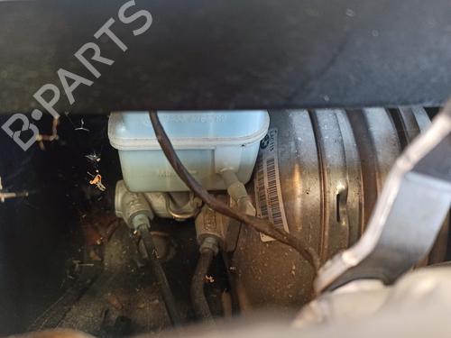 Used Brake master cylinder BMW 5 Touring (F11) 535 d (299 hp) 13350089