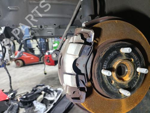 left-front-brake-caliper-toyota-yaris-_p13_-2010-2011-2012-2013-2014-2015-2016-2017-2018-2019-2020-32853033 main image