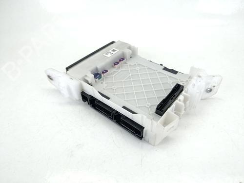 Used Fuse box Fuse box TOYOTA YARIS (_P21_, _PA1_, _PH1_) 1.5 Hybrid (MXPH10, MXPH11) (116 hp) 34693720 34693720
