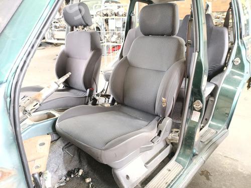 Used Left front seat SANTANA 300/350 1.6 HDi 4x4 (90 hp) 31382793