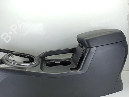 Armrest / Center console KIA SPORTAGE III (SL) 1.7 CRDi | BP25875479I20 