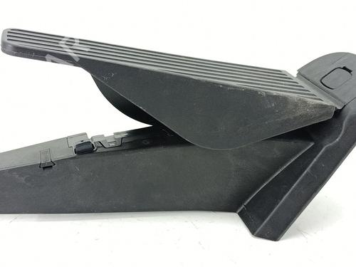 Pedal VOLVO V60 I Cross Country (157)  | BP29887026I4 