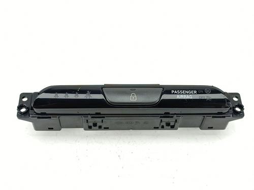 switch-hyundai-i30-pde-pd-pden-2016-33173874 main image